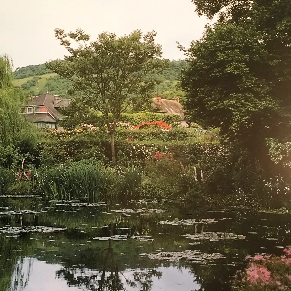 NWT  "Monet's Garden - Through the Seasons at Giverny" by Vivian Russel - Picture 9 of 12